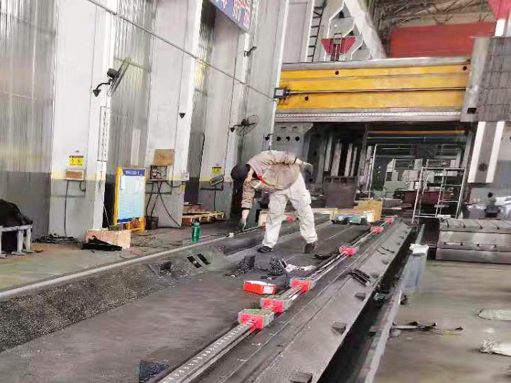 精科大恒廠家為您分析數控龍門銑床漏油都有哪些原因？